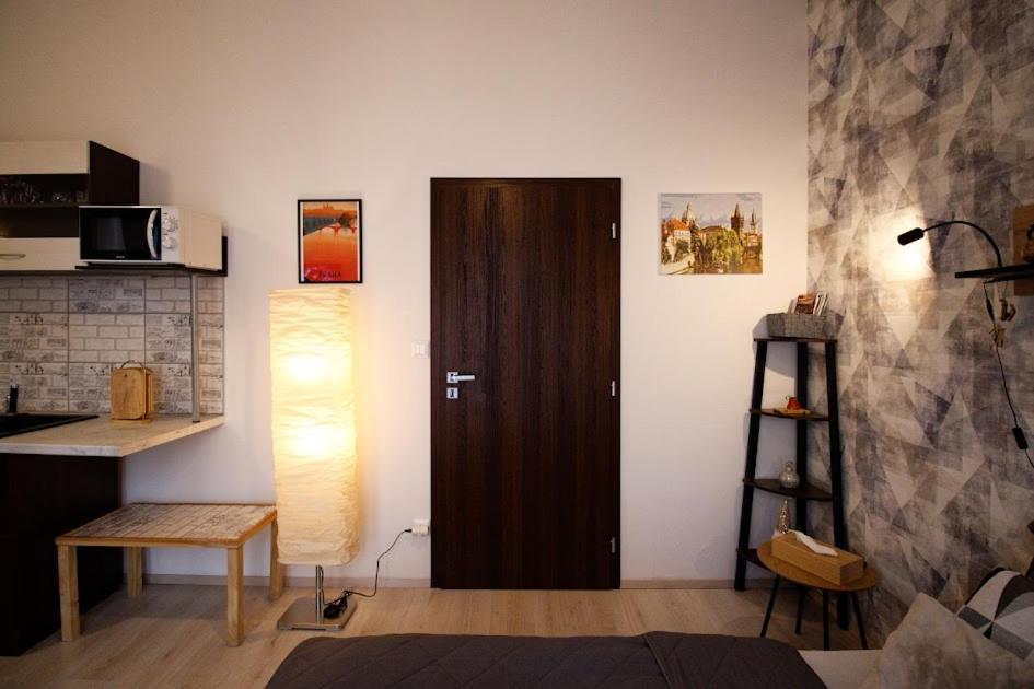 Cosy Studio, 15Min To Old Centre, Self-Check In, Free Wifi, Welcome Drink! Praha Bagian luar foto